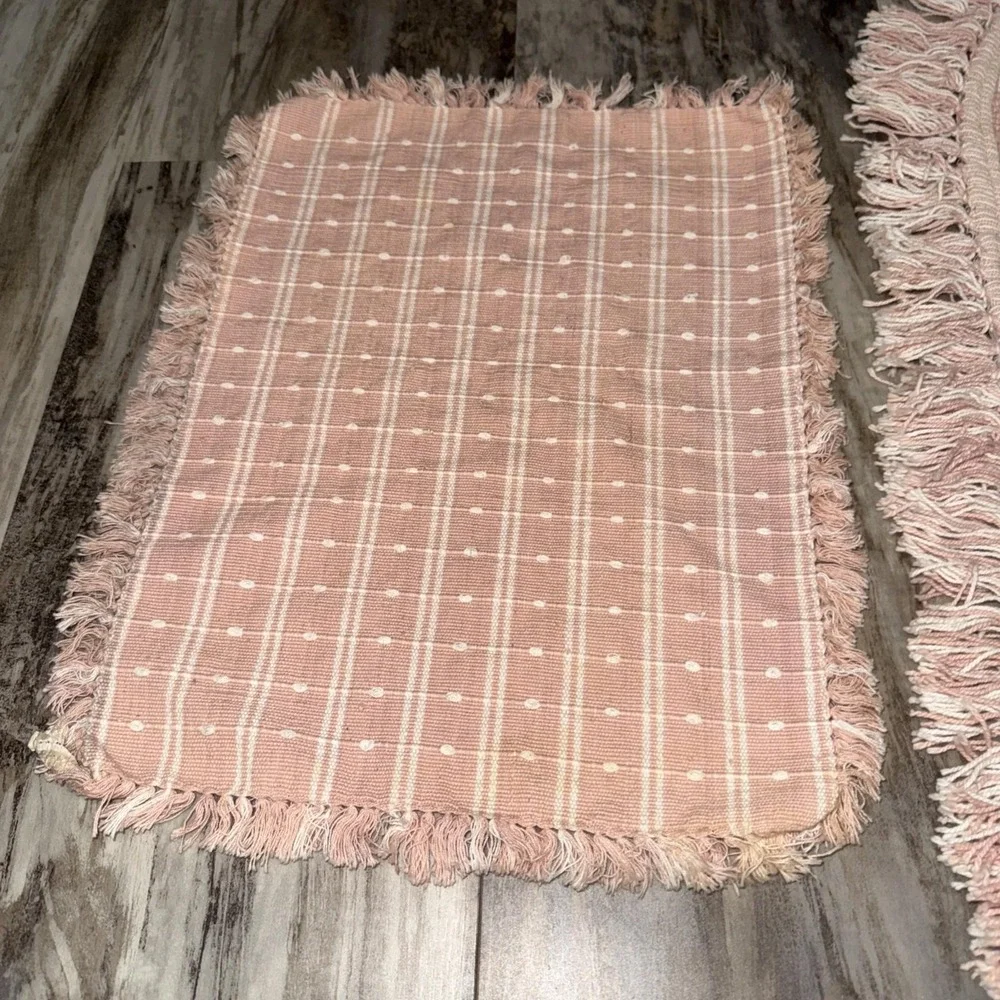 Vintage Woven Pink And White Fringed Cotton Oval Rug And Placemat Cottagecore